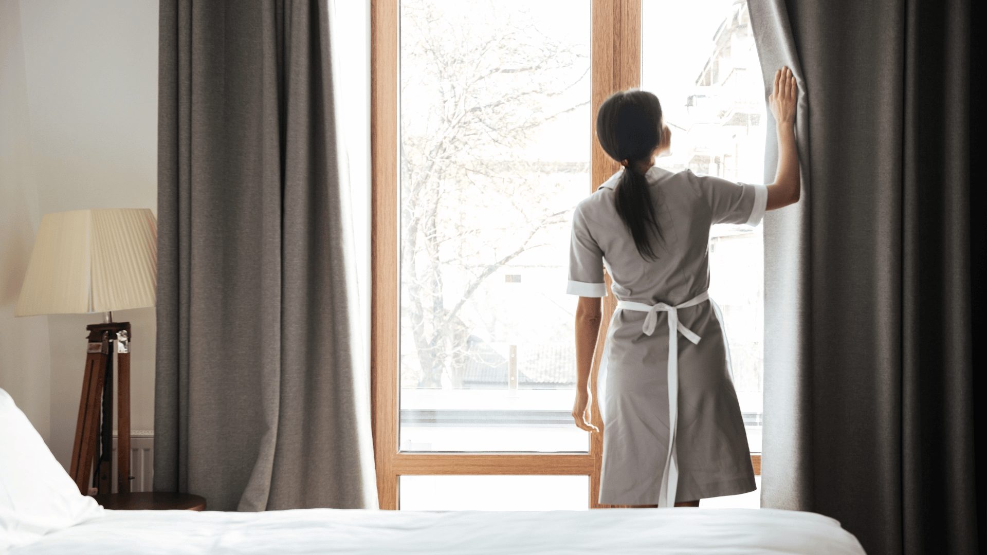 an hourly carer supporting a patient with light housekeeping work